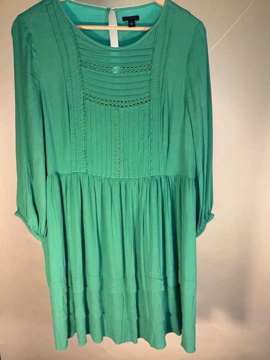 Ann Taylor Dresses & Skirts - Ann Taylor Green/Teal V-Neck Pintuck Dress
